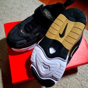 Toddler Nike Shoes 9C